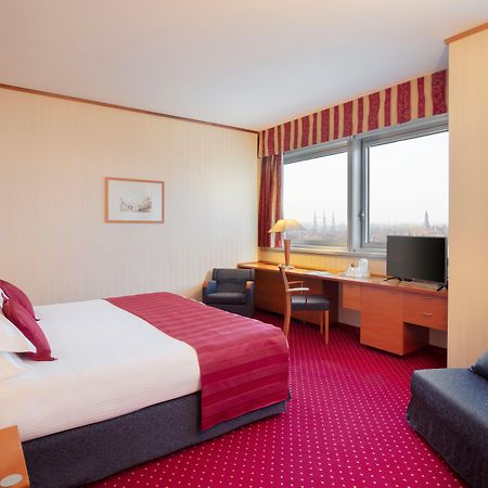Crowne Plaza Milan Linate By Ihg Hotel San Donato Milanese Eksteriør billede