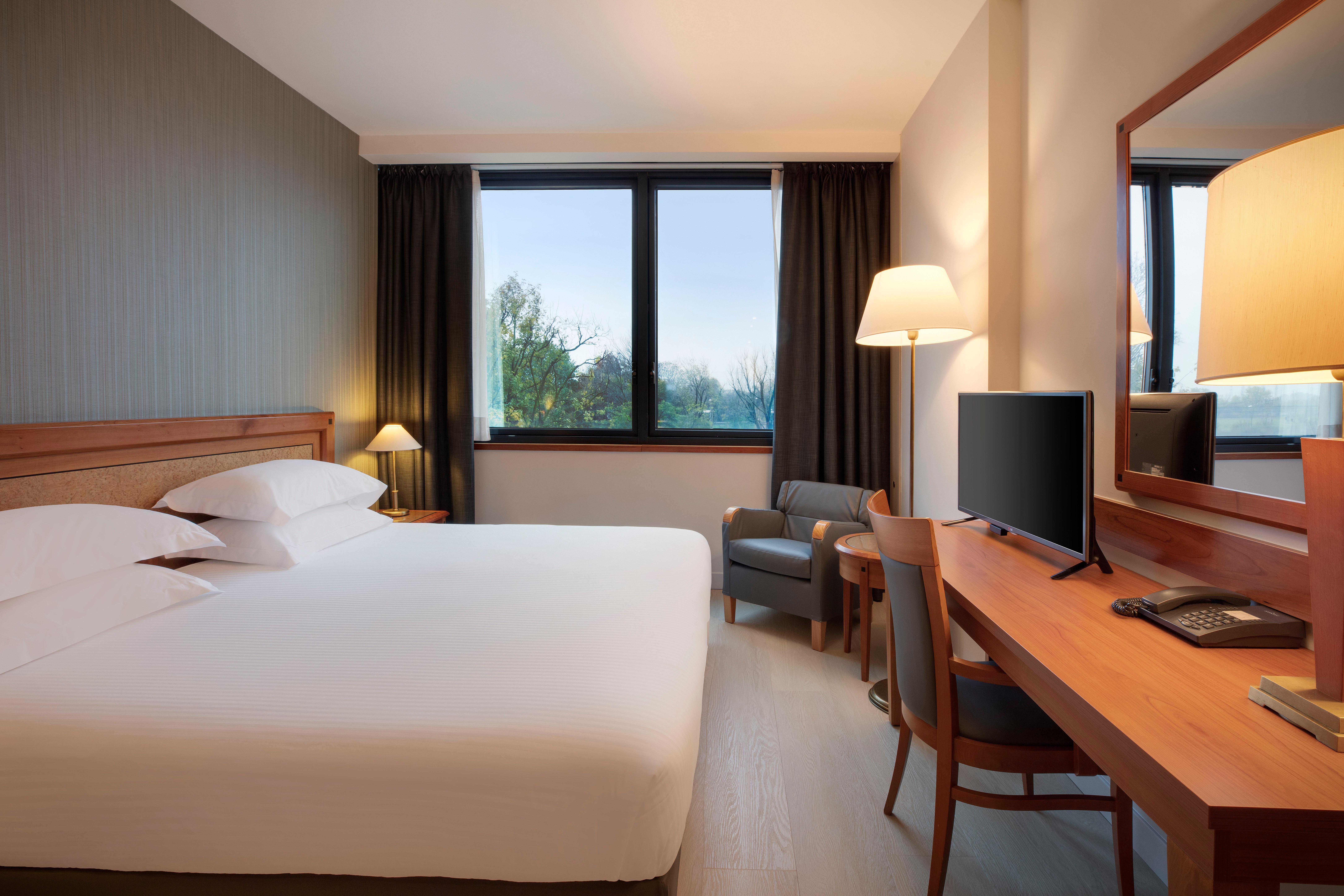 Crowne Plaza Milan Linate By Ihg Hotel San Donato Milanese Eksteriør billede